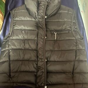 ZARA cropped light puffer vest